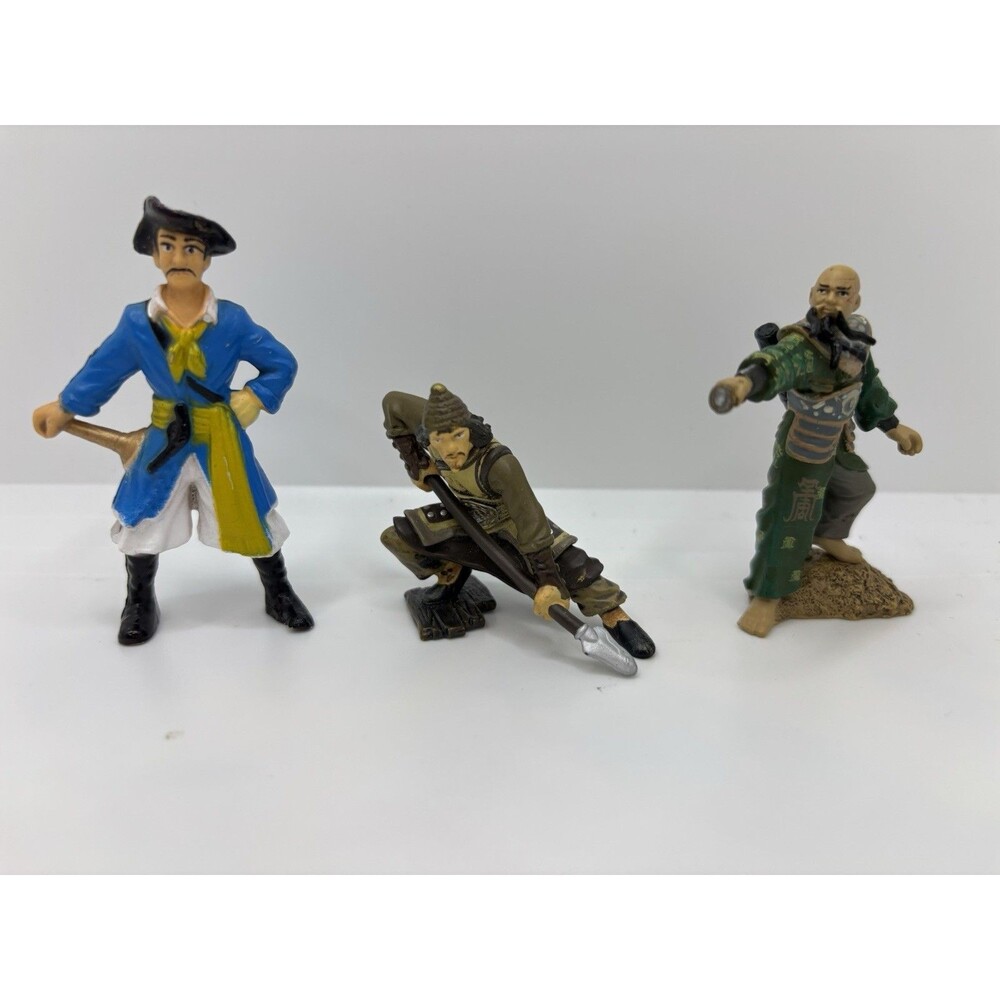 Pirates Of The Caribbean Pirate Action Figures Captain Sao Feng Samurai Lot of 3